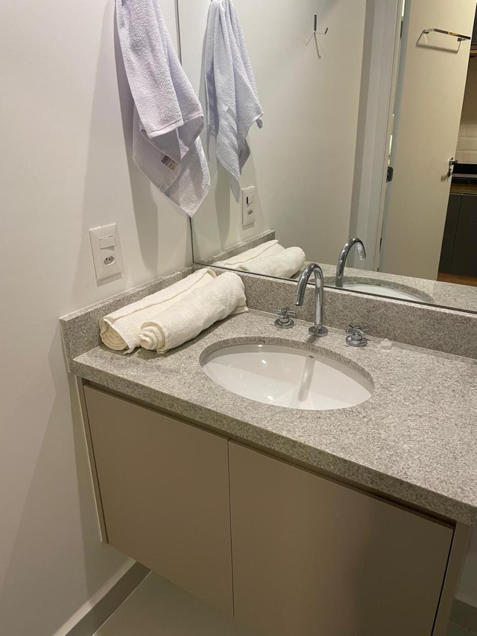 Apartment De Luxo, Ao Lado Do Metro Sao Paulo